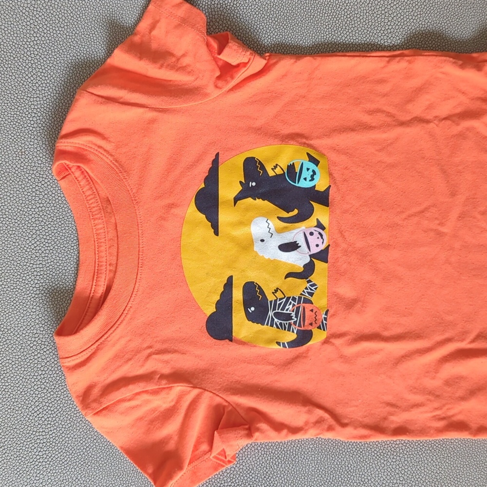 Carters Halloween Mummy Witch trick-or-treaters tee Shirt 2T Toddlers unisex